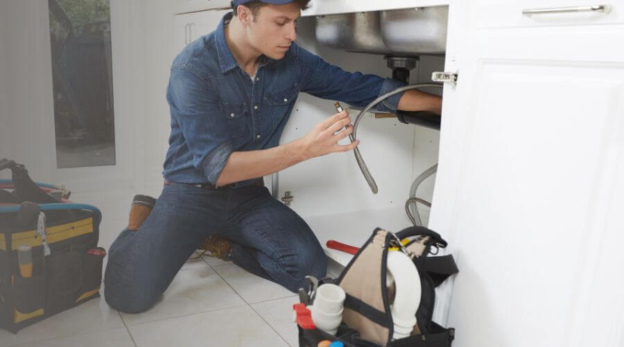 Emergency Leak Repair in Encino, TX
